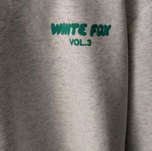 White fox sweatshirt